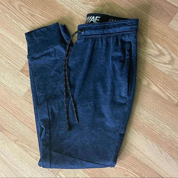 american eagle mens joggers